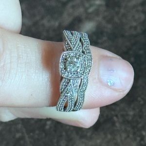 3/8 CT Vintage-Style Bridal Set